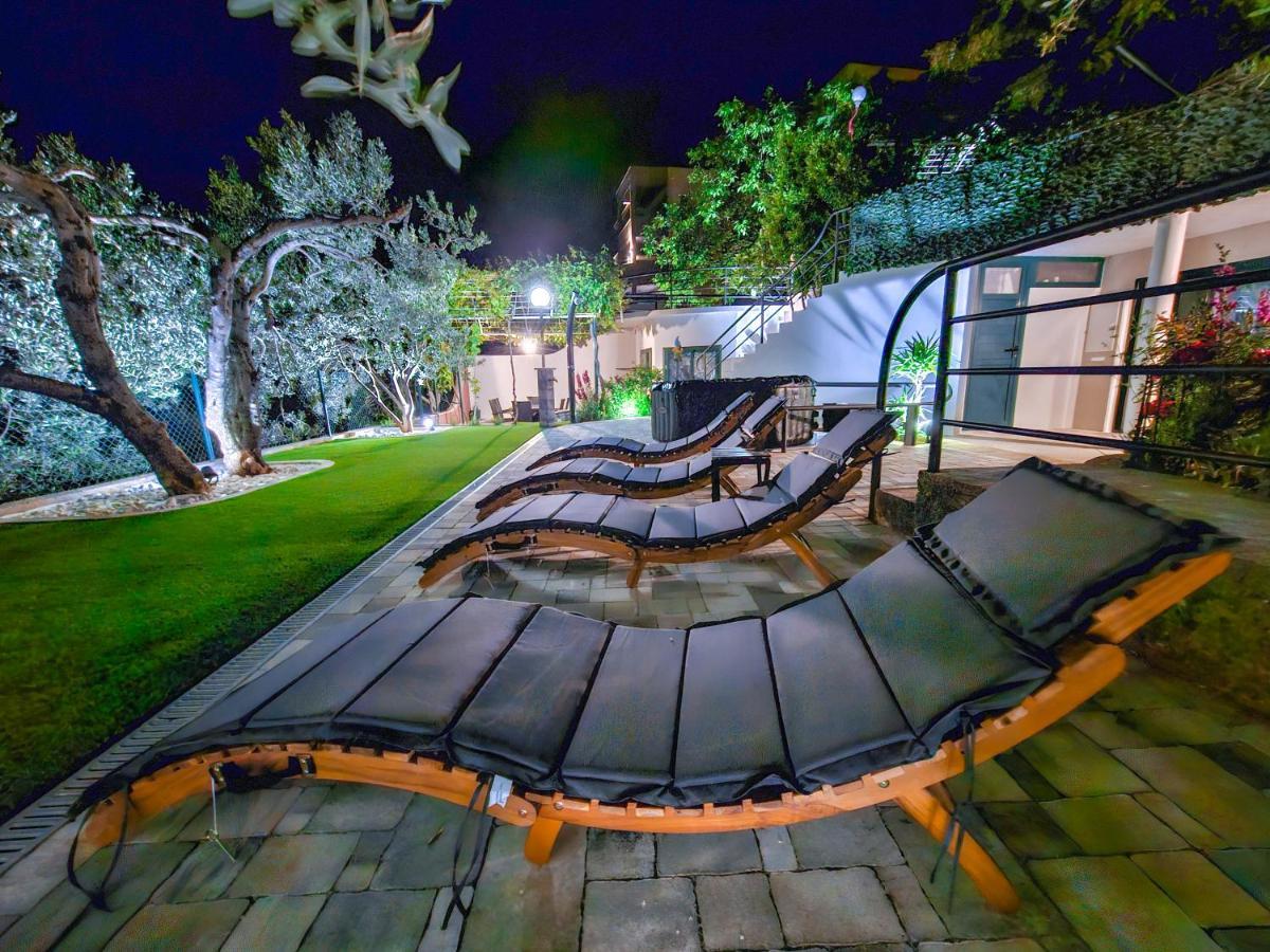 Apartments Vukovic Vanja Макарска Экстерьер фото